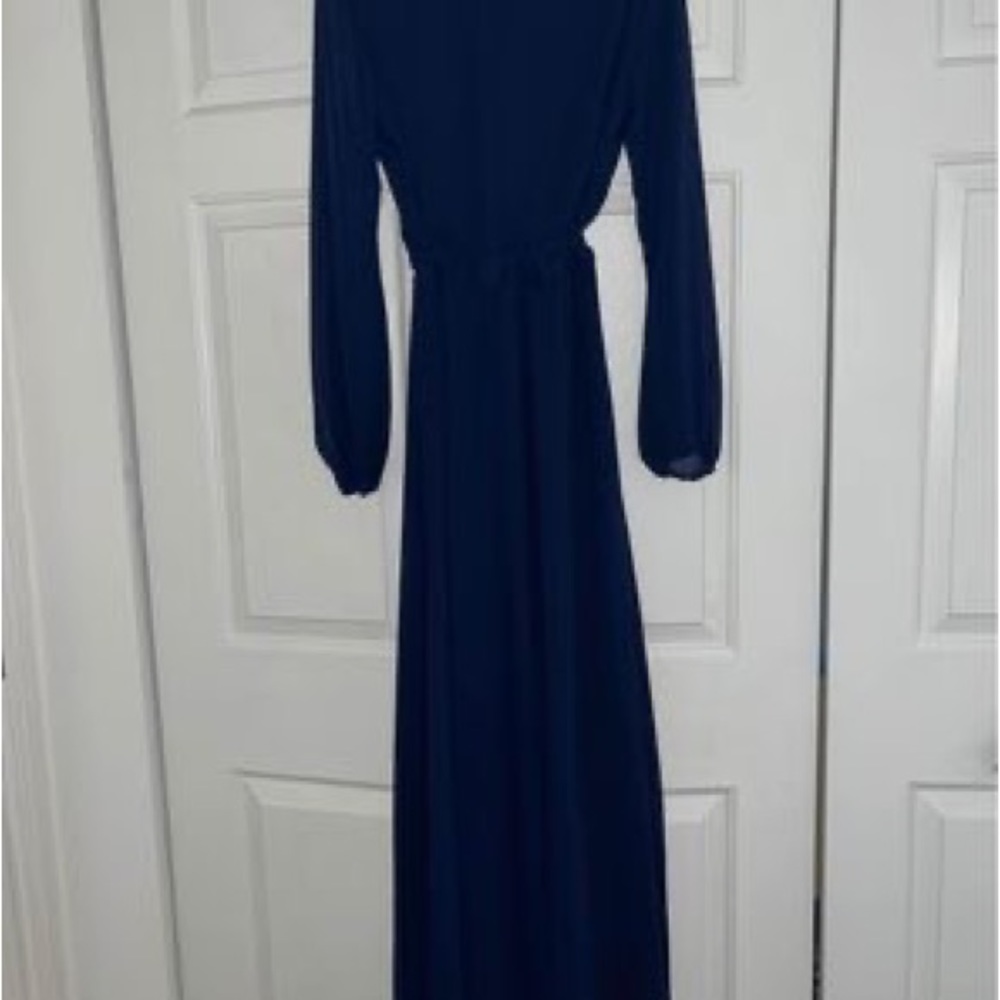 Formal Dress - Picture 3 of 7